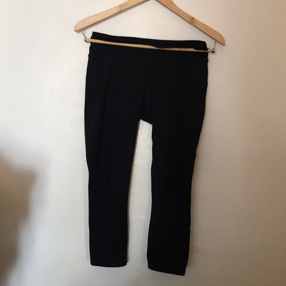 Black Fabletics Capri